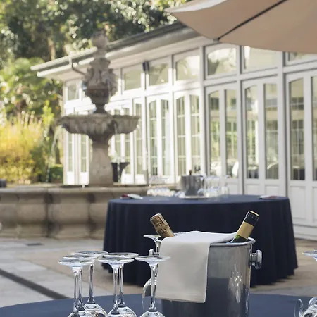 ホテル Nh コレクション パラシオ デ アヴィレス アビレス