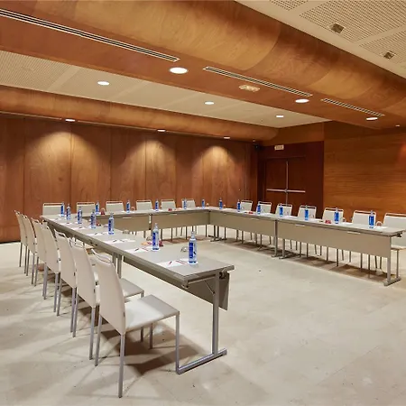 Nh コレクション パラシオ デ アヴィレス ホテル アビレス